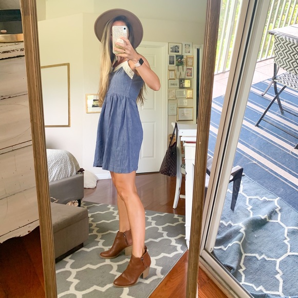 Chambray dress with lace trim adjustable straps - Picture 8 of 12